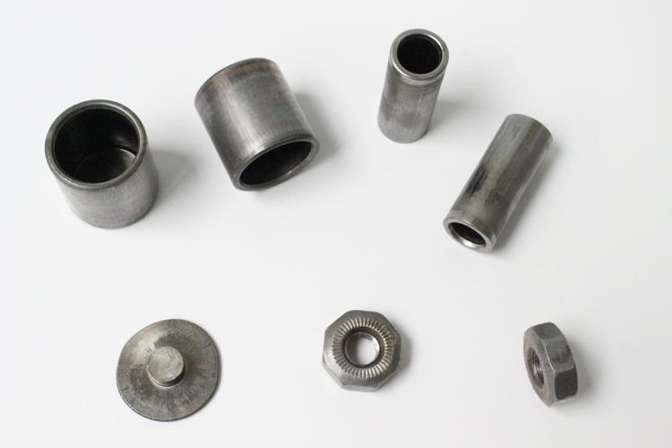 非標緊固件與五金件冷鐓工藝 螺絲、螺母與汽配緊固件的制造與應用